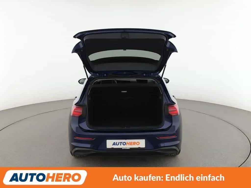 Volkswagen Golf VIII 1.5 eTSI ACT Life Aut.*NAVI*CAM*ACC* 10/2020-photo-16