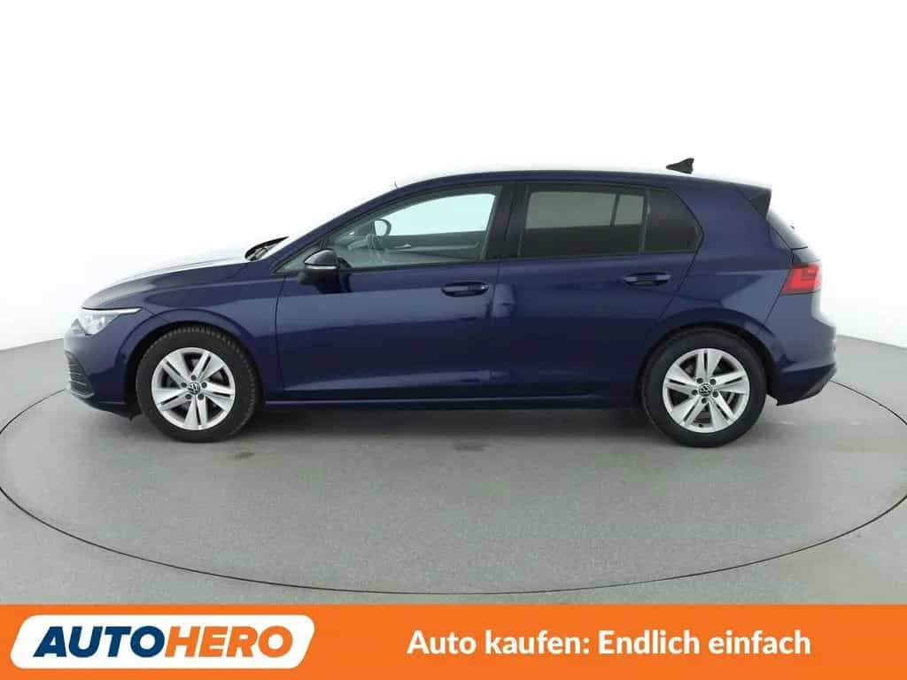 Volkswagen Golf VIII 1.5 eTSI ACT Life Aut.*NAVI*CAM*ACC* 10/2020-photo-2