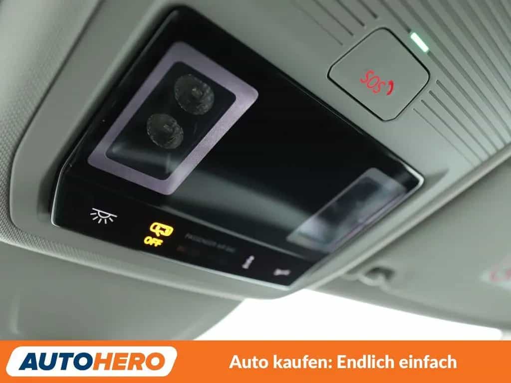 Volkswagen Golf VIII 1.5 eTSI ACT Life Aut.*NAVI*CAM*ACC* 10/2020-photo-31
