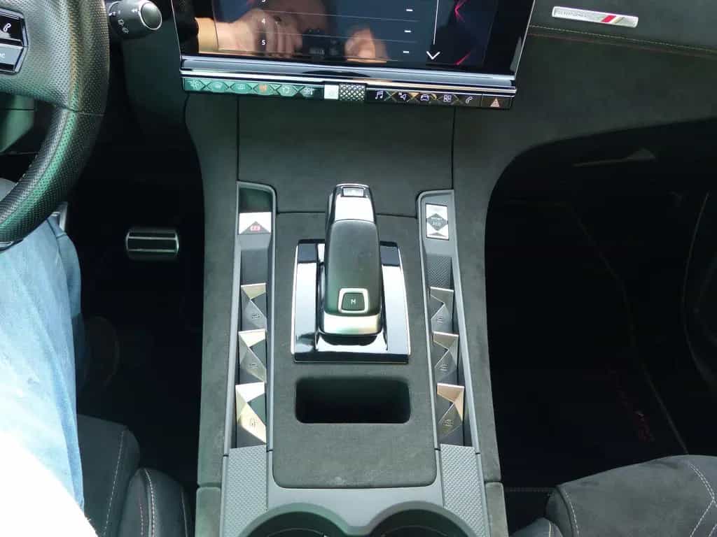 DS Automobiles DS7 (Crossback) DS7 Crossback Performance Line Panorama*Navi*Kam 05/2019-photo-27