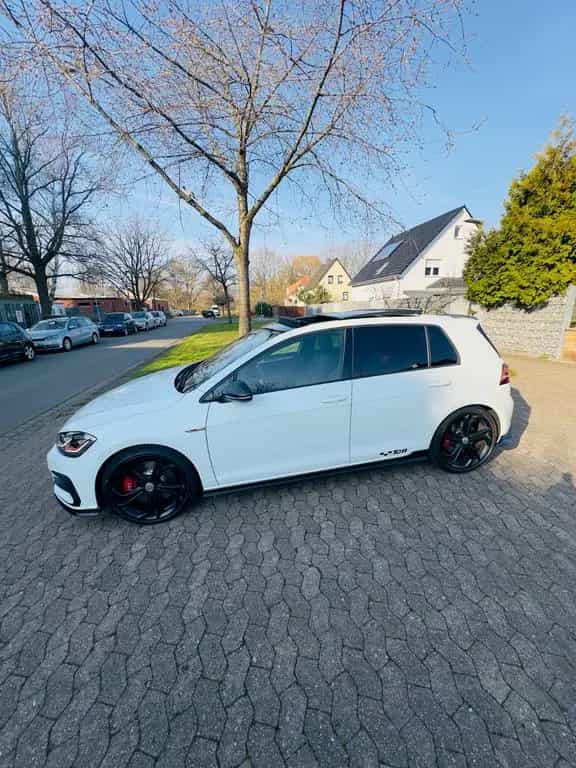 Volkswagen VW Golf 7 GTI TCR 07/2019-photo-1