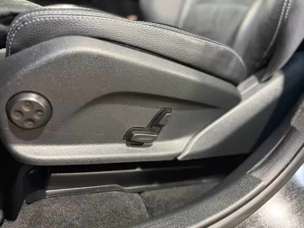 Mercedes-Benz GLC 250 4Matic Navi|LED|StHZ|Teilleder|PDC|Pano 01/2016-photo-11