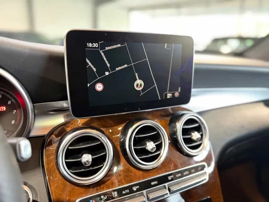 Mercedes-Benz GLC 250 4Matic Navi|LED|StHZ|Teilleder|PDC|Pano 01/2016-photo-20