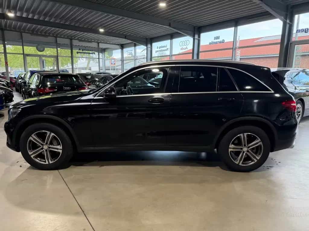 Mercedes-Benz GLC 250 4Matic Navi|LED|StHZ|Teilleder|PDC|Pano 01/2016-photo-3