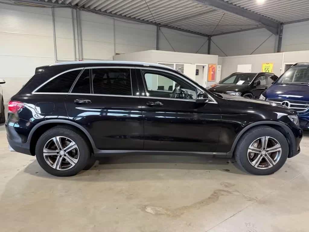Mercedes-Benz GLC 250 4Matic Navi|LED|StHZ|Teilleder|PDC|Pano 01/2016-photo-8