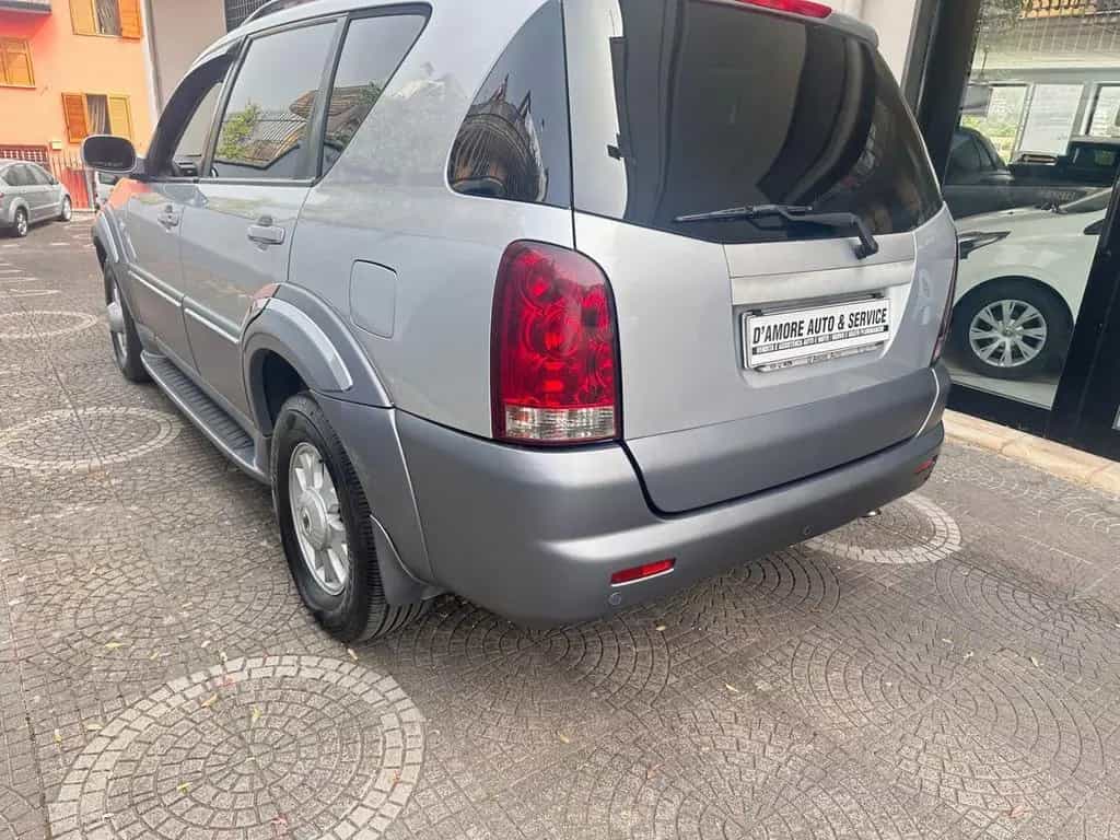 Ssangyong Rexton 2.7 XDi cat Premium 7 posti AUT 07/2004-photo-2