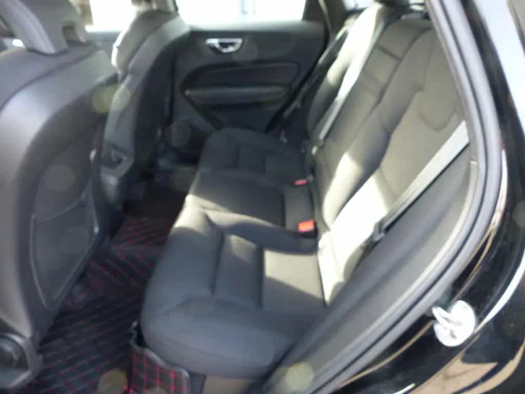 Volvo XC 60 Momentum Pro 2WD*Kamera*PDC*Navi*LED 04/2022-photo-8