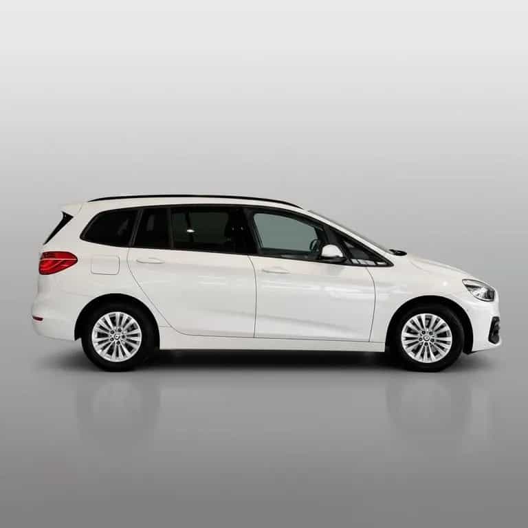 BMW 218 i Gran Tourer Advantage - Navi/ Panoramad./ P 10/2021-photo-2