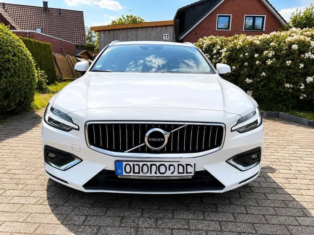Volvo V60 D3 Geartronic Inscription Inscription AHK 07/2018-photo-0