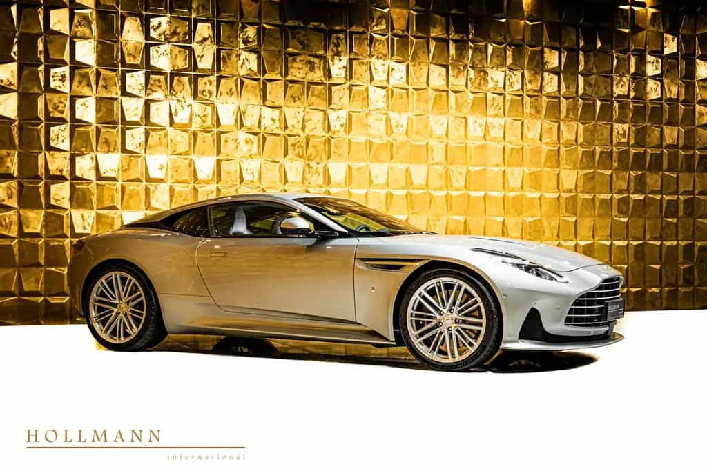 Aston Martin DB12 GOLDFINGER 007 SPECIAL EDITION null-photo-1