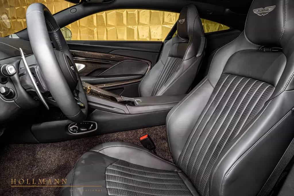 Aston Martin DB12 GOLDFINGER 007 SPECIAL EDITION null-photo-14