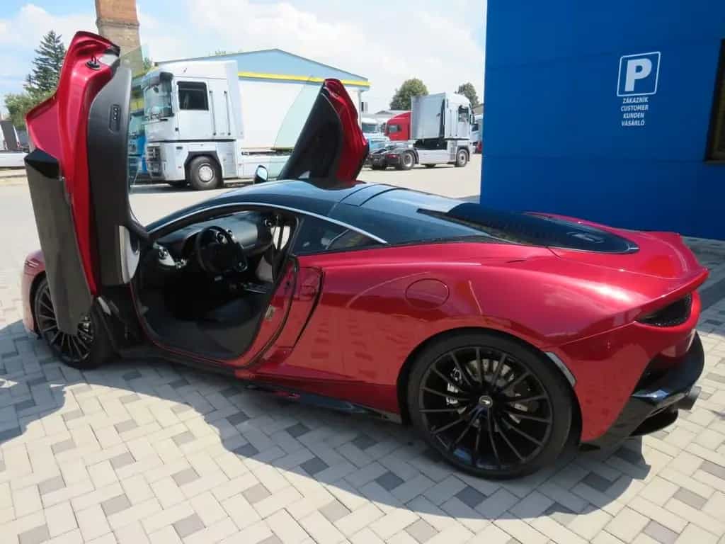 McLaren GT *V8*620PS*New servis * 24168 Km 09/2019-photo-2