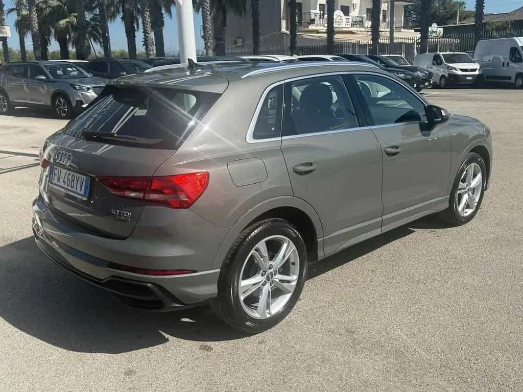Audi Q3 35 TDI quattro S line edition 04/2019-photo-5