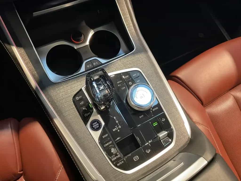 ALPINA XB7 LAVALINA HUD Pano StandHZG AHK Laser 06/2021-photo-12