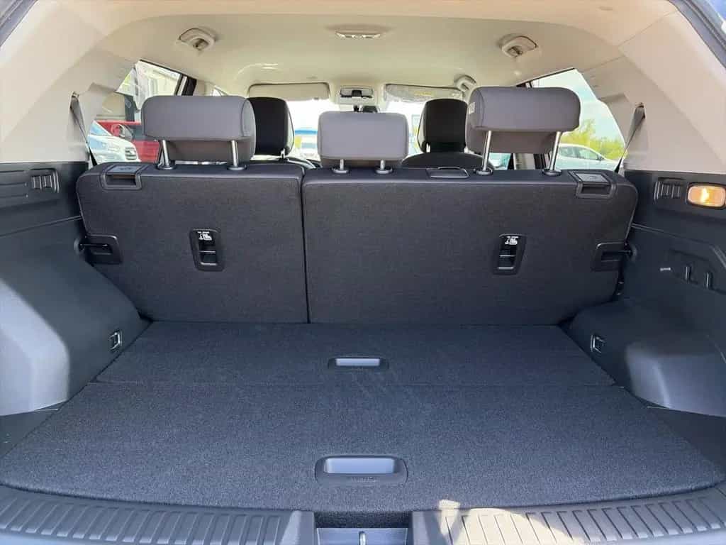 Ssangyong Korando NOMAD 2WD AT NAVI SHZ LENKRADHEIZUNG PDC null-photo-7