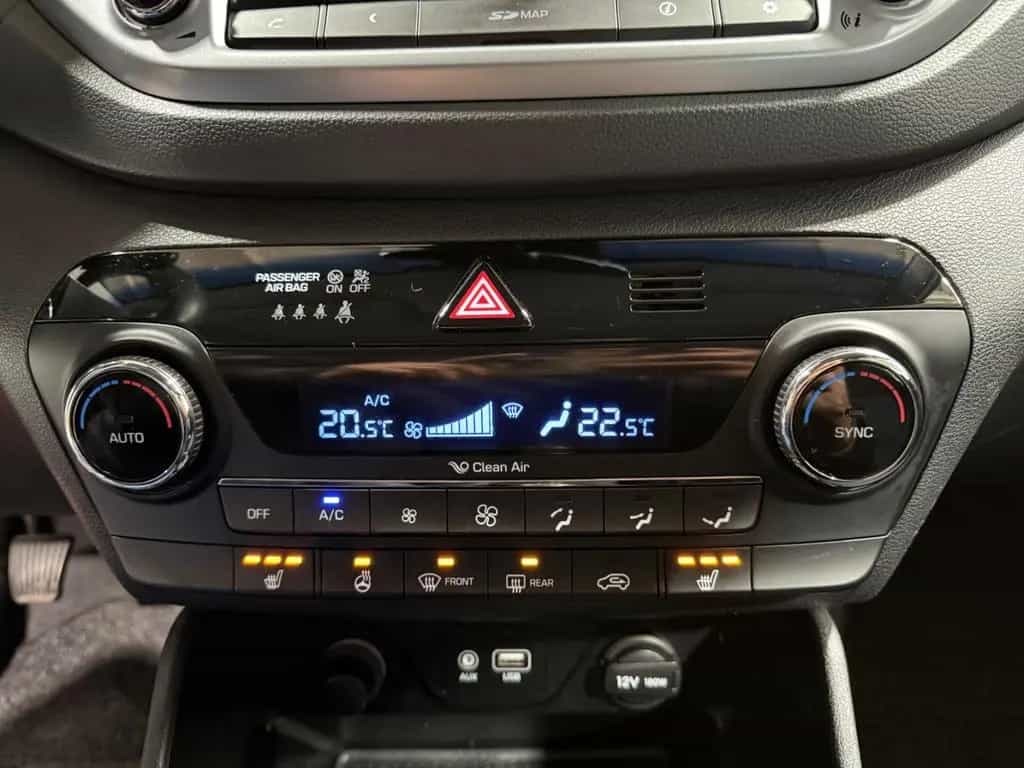 Hyundai TUCSON 1.6 Advantage Blue 2WD/2.Hand/TüvNEU 03/2017-photo-14