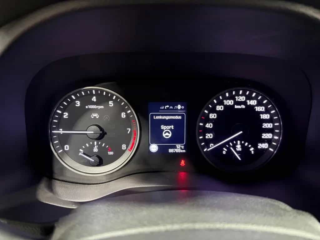 Hyundai TUCSON 1.6 Advantage Blue 2WD/2.Hand/TüvNEU 03/2017-photo-24