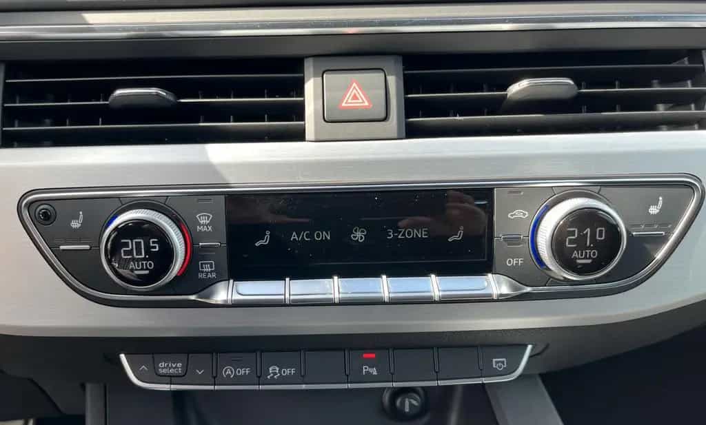 Audi A5 Cabriolet 2.0 TDi S-Line - Top Ausst, u. Zust 02/2018-photo-30