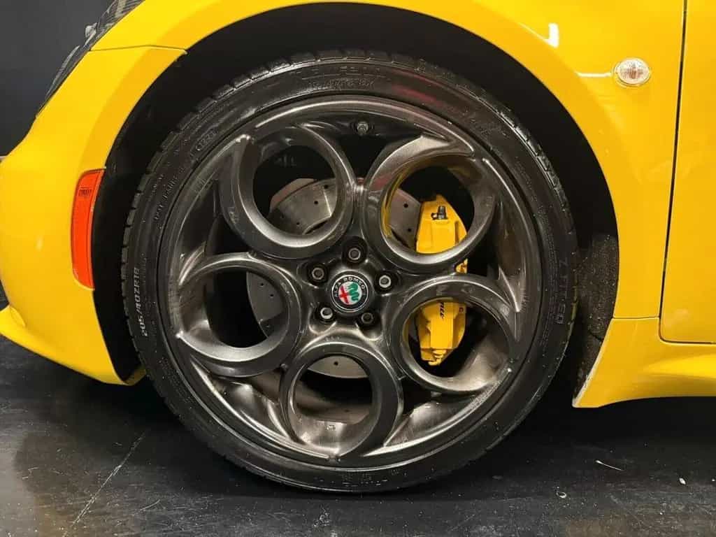 Alfa Romeo 4C 1750 TBi 02/2018-photo-4