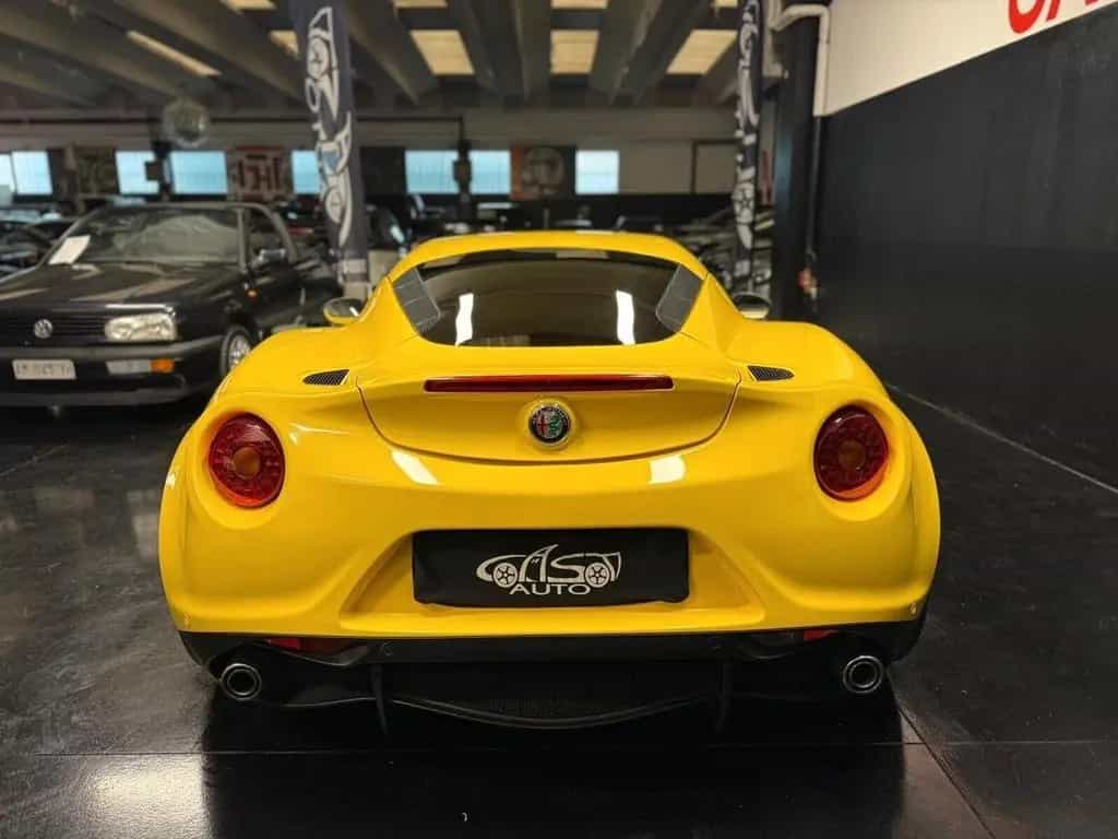 Alfa Romeo 4C 1750 TBi 02/2018-photo-6