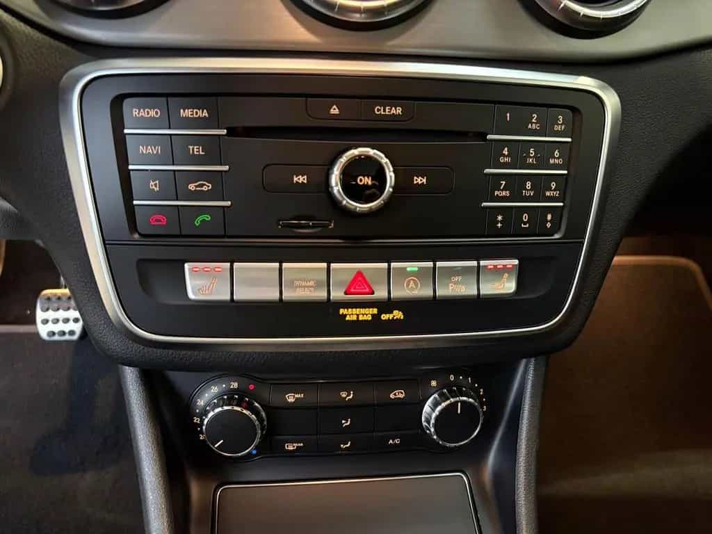 Mercedes-Benz CLA 200 Shooting Brake Pano SHZ PDC NAVI 01/2019-photo-16