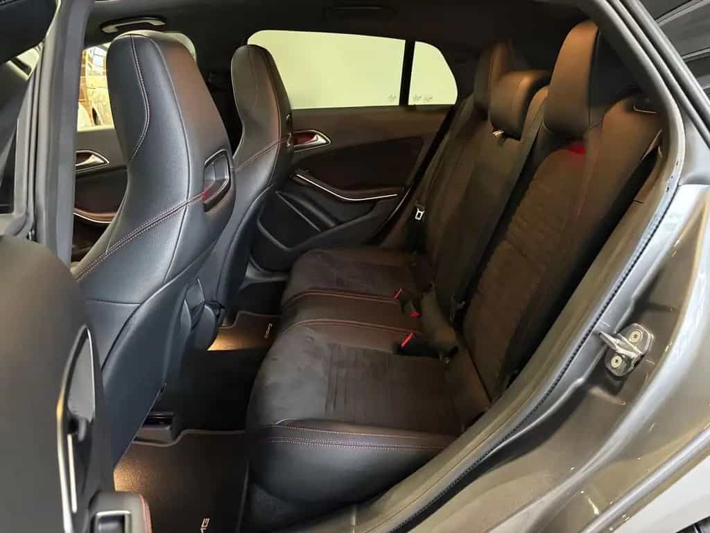 Mercedes-Benz CLA 200 Shooting Brake Pano SHZ PDC NAVI 01/2019-photo-18