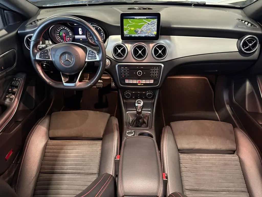 Mercedes-Benz CLA 200 Shooting Brake Pano SHZ PDC NAVI 01/2019-photo-21