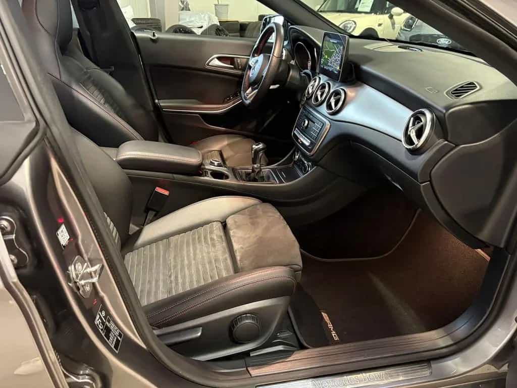 Mercedes-Benz CLA 200 Shooting Brake Pano SHZ PDC NAVI 01/2019-photo-22