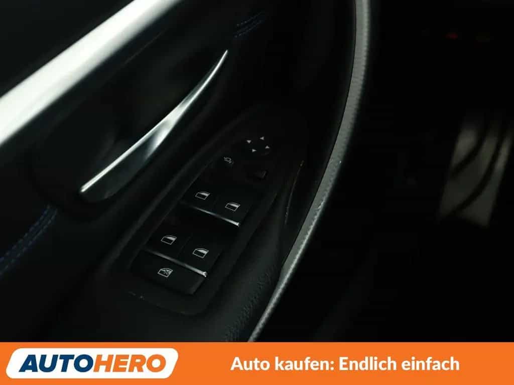 BMW 320 d M Sport Shadow Aut.*NAVI*LED*CAM*SHZ*ALU* 08/2018-photo-27