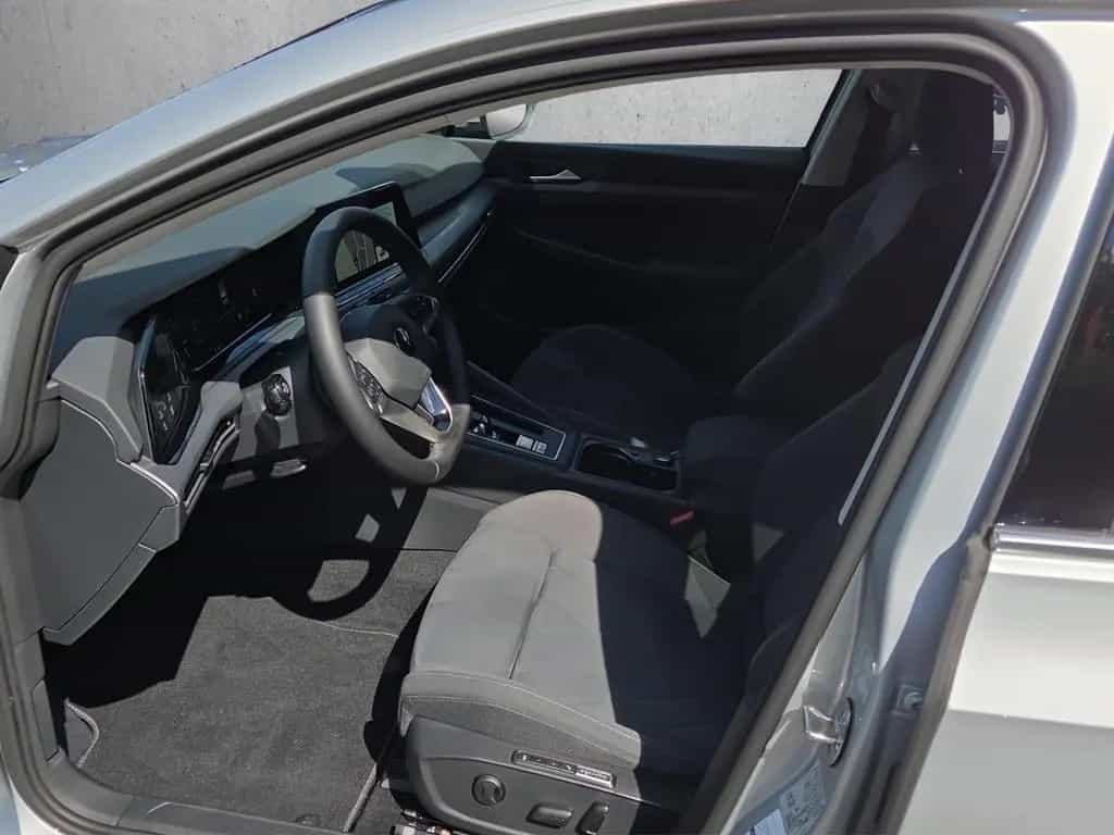 Volkswagen Golf VIII Variant 1.5 eTSI Style AHK Klima Navi 01/2022-photo-1