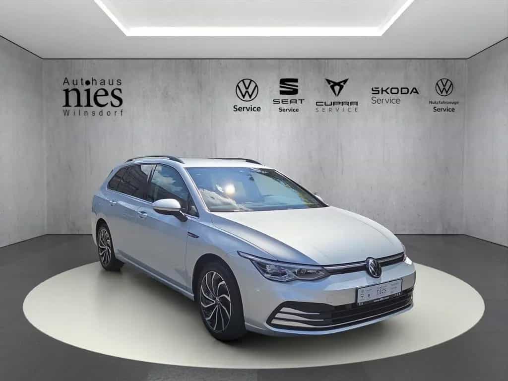 Volkswagen Golf VIII Variant 1.5 eTSI Style AHK Klima Navi 01/2022-photo-16