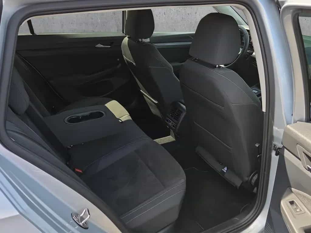 Volkswagen Golf VIII Variant 1.5 eTSI Style AHK Klima Navi 01/2022-photo-8