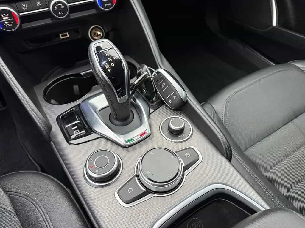 Alfa Romeo Giulia 2.2 190 CV AT8 Sprint 10/2021-photo-11