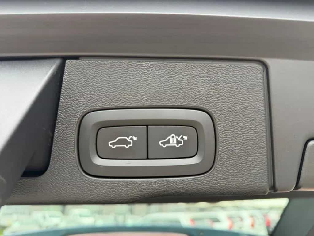 Volvo XC60 Core AWD AHK Digitales Cockpit Soundsystem 04/2023-photo-21
