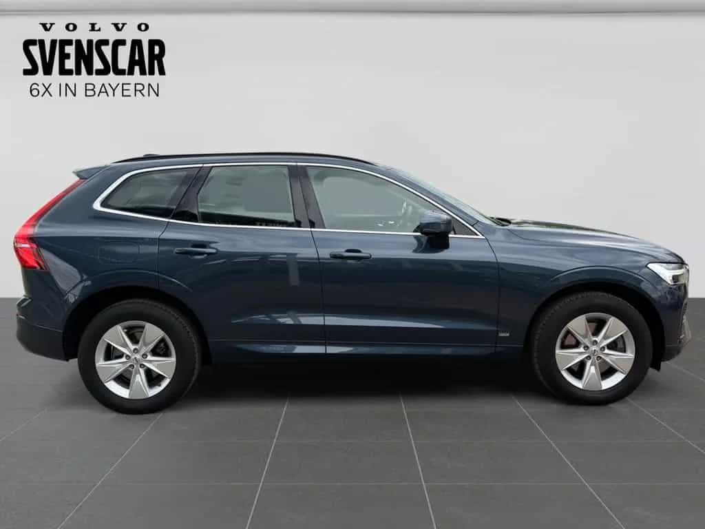 Volvo XC60 Core AWD AHK Digitales Cockpit Soundsystem 04/2023-photo-4