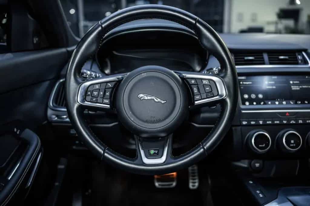 Jaguar E-Pace 2.0 D R-Dynamic S AWD Autom. NAVI LED RFK 02/2021-photo-18