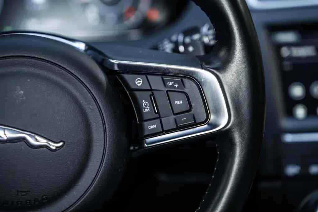 Jaguar E-Pace 2.0 D R-Dynamic S AWD Autom. NAVI LED RFK 02/2021-photo-20