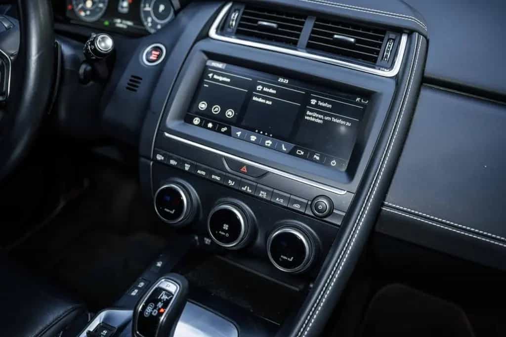 Jaguar E-Pace 2.0 D R-Dynamic S AWD Autom. NAVI LED RFK 02/2021-photo-21