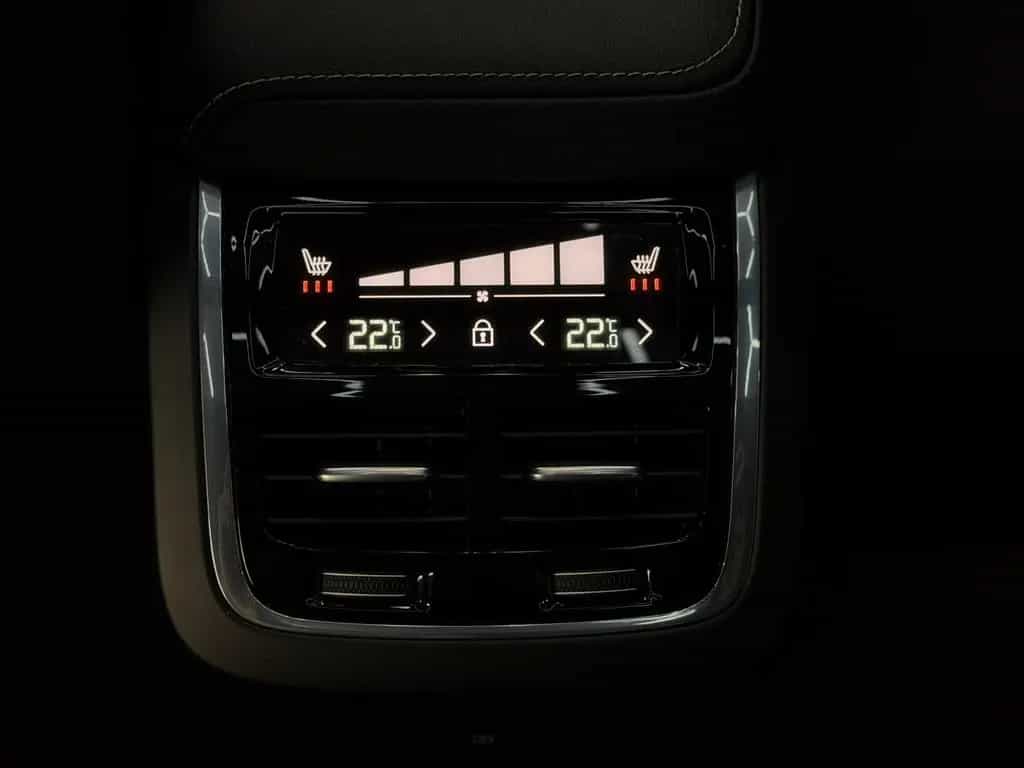 Volvo S60 Ultimate Dark AWD*5J.Garantie*PANO*HUD*VOLL* 09/2023-photo-25