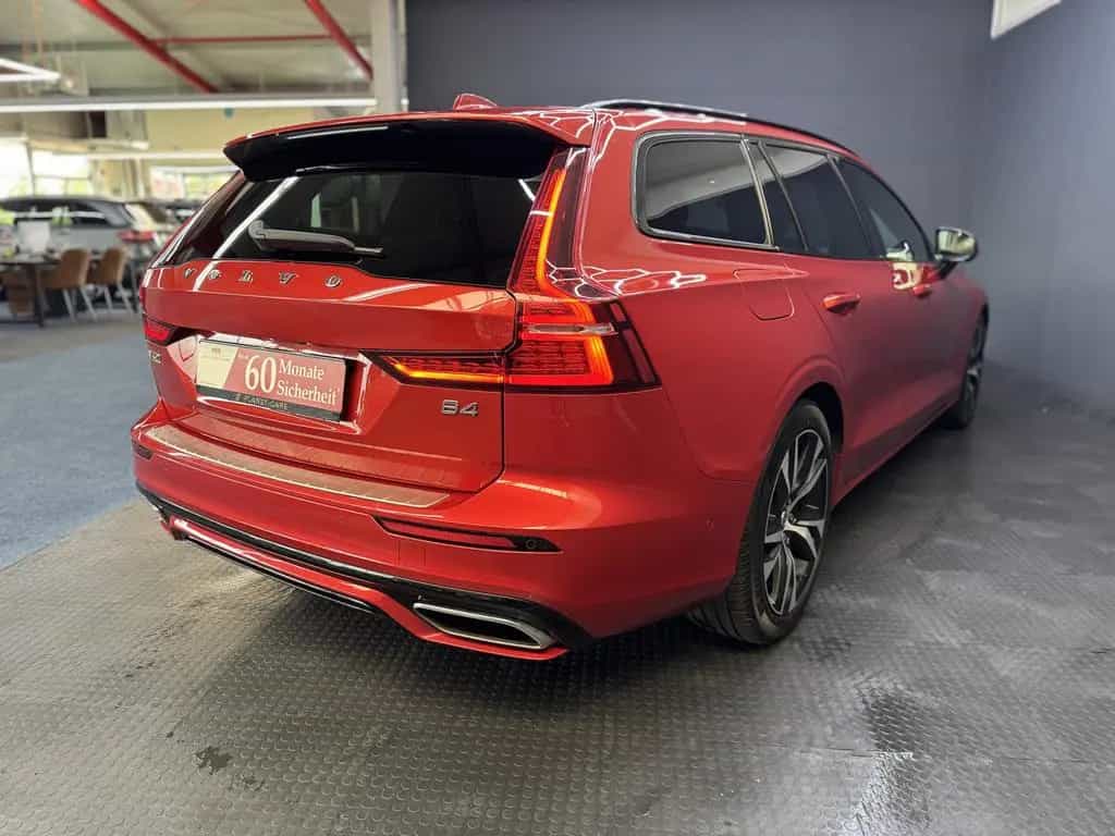 Volvo V60 R Design*3JGarantie*AppleCarPlay*360Grad* 03/2021-photo-1