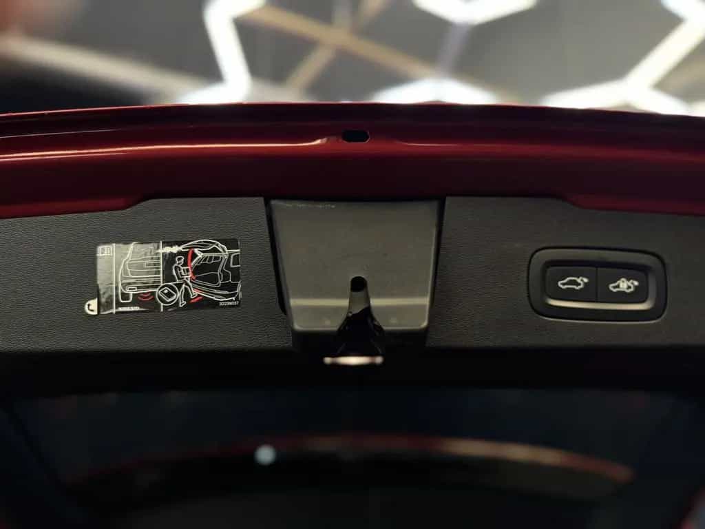 Volvo V60 R Design*3JGarantie*AppleCarPlay*360Grad* 03/2021-photo-21