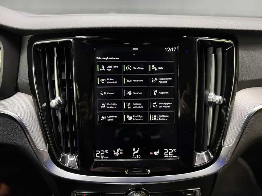 Volvo V60 R Design*3JGarantie*AppleCarPlay*360Grad* 03/2021-photo-23