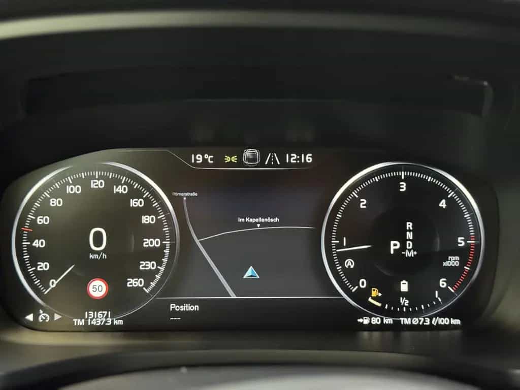 Volvo V60 R Design*3JGarantie*AppleCarPlay*360Grad* 03/2021-photo-7