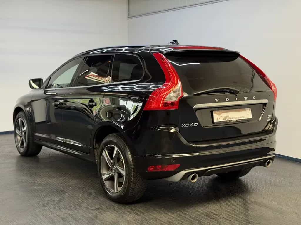 Volvo XC60 R-Design AWD|PANORAMA|3J.Garantie|ACC|LED| 12/2015-photo-1