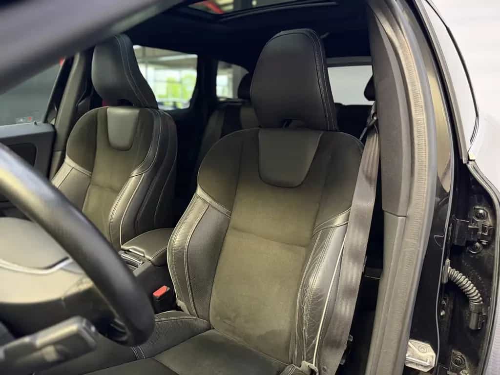 Volvo XC60 R-Design AWD|PANORAMA|3J.Garantie|ACC|LED| 12/2015-photo-15