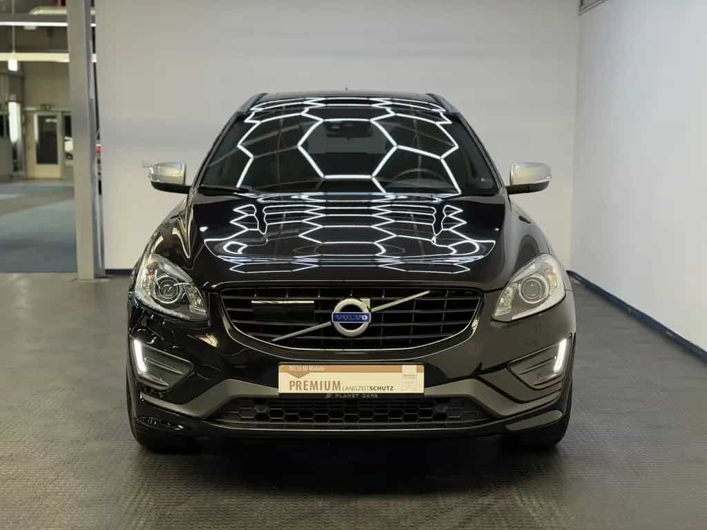 Volvo XC60 R-Design AWD|PANORAMA|3J.Garantie|ACC|LED| 12/2015-photo-2