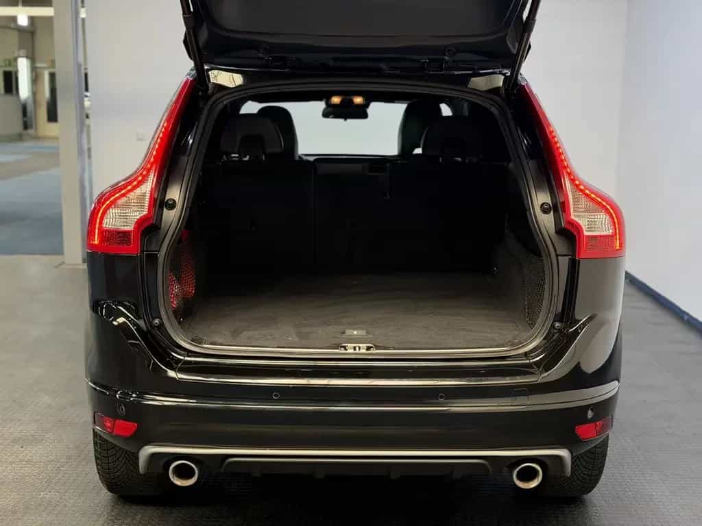 Volvo XC60 R-Design AWD|PANORAMA|3J.Garantie|ACC|LED| 12/2015-photo-24