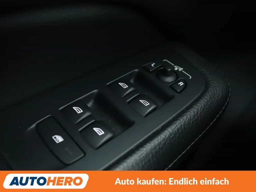 Volvo V60 2.0 D4 Inscription Aut.*NAV*LED*ACC*CAM*PDC* 12/2019-photo-24