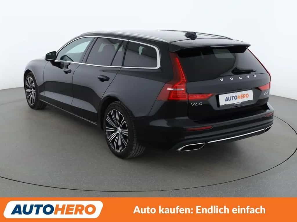 Volvo V60 2.0 D4 Inscription Aut.*NAV*LED*ACC*CAM*PDC* 12/2019-photo-2