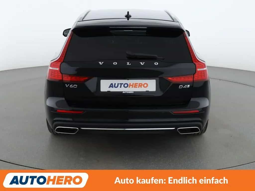 Volvo V60 2.0 D4 Inscription Aut.*NAV*LED*ACC*CAM*PDC* 12/2019-photo-3